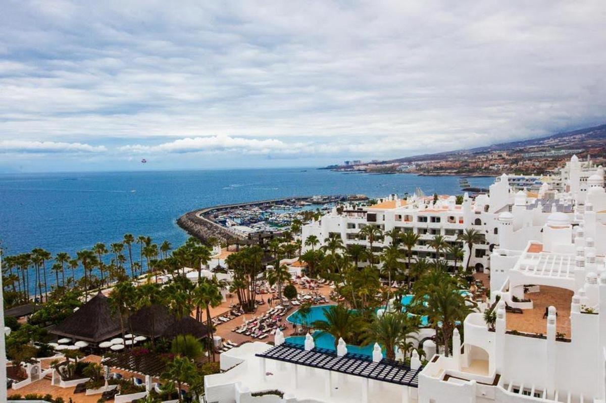 Cozy Apartment In The Center Of Costa Adeje On The 1St Coastline Ngoại thất bức ảnh